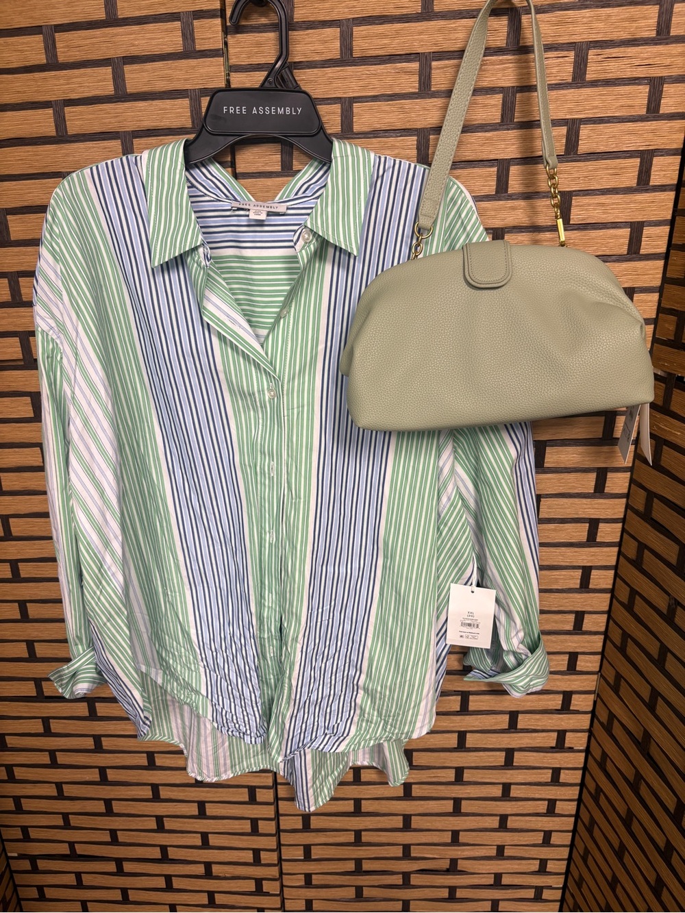Free Assembly Green And Blue Stripe Button Down Shirt Size XXL And Green‎ Purse